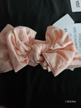 Load image into Gallery viewer, Stretchy baby head bows