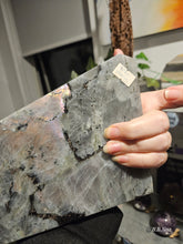Load image into Gallery viewer, Labradorite
