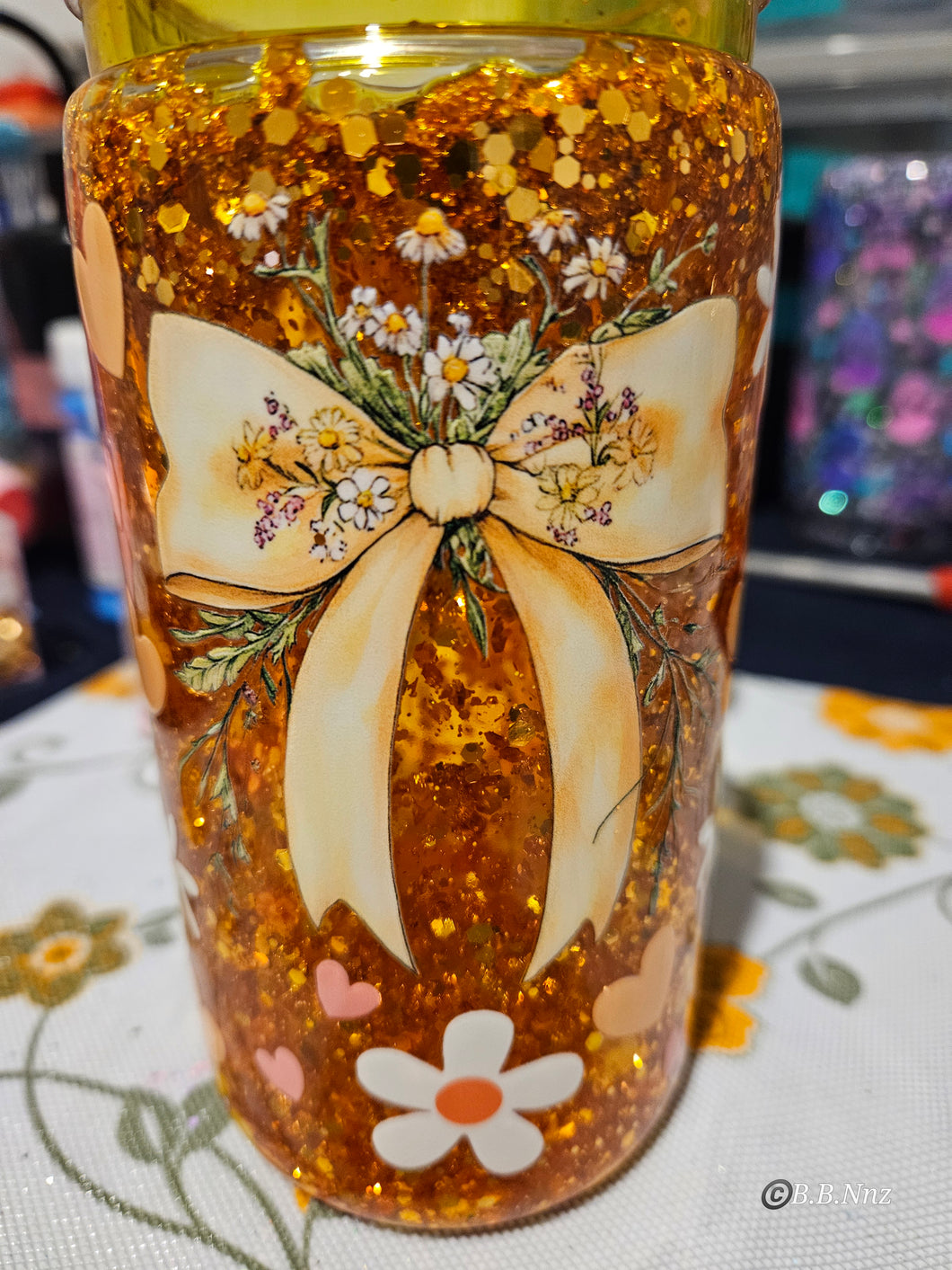 Snowglobe with clay inbeds